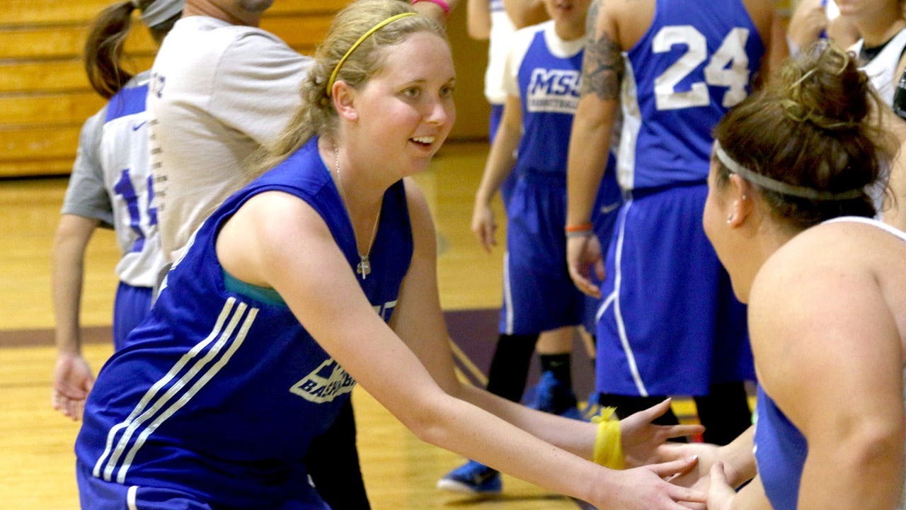 Mount St. Joseph player Lauren Hill fights brain tumor for her moment on court